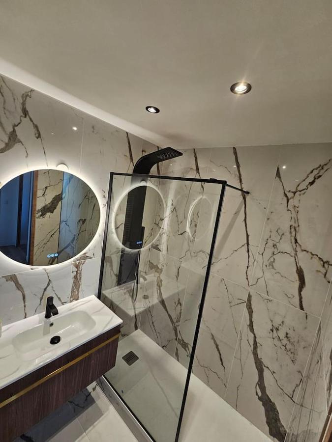 Stylish Rooftop Avec Terrasse A 2Pas De Disney Paris 몽테브랭 외부 사진
