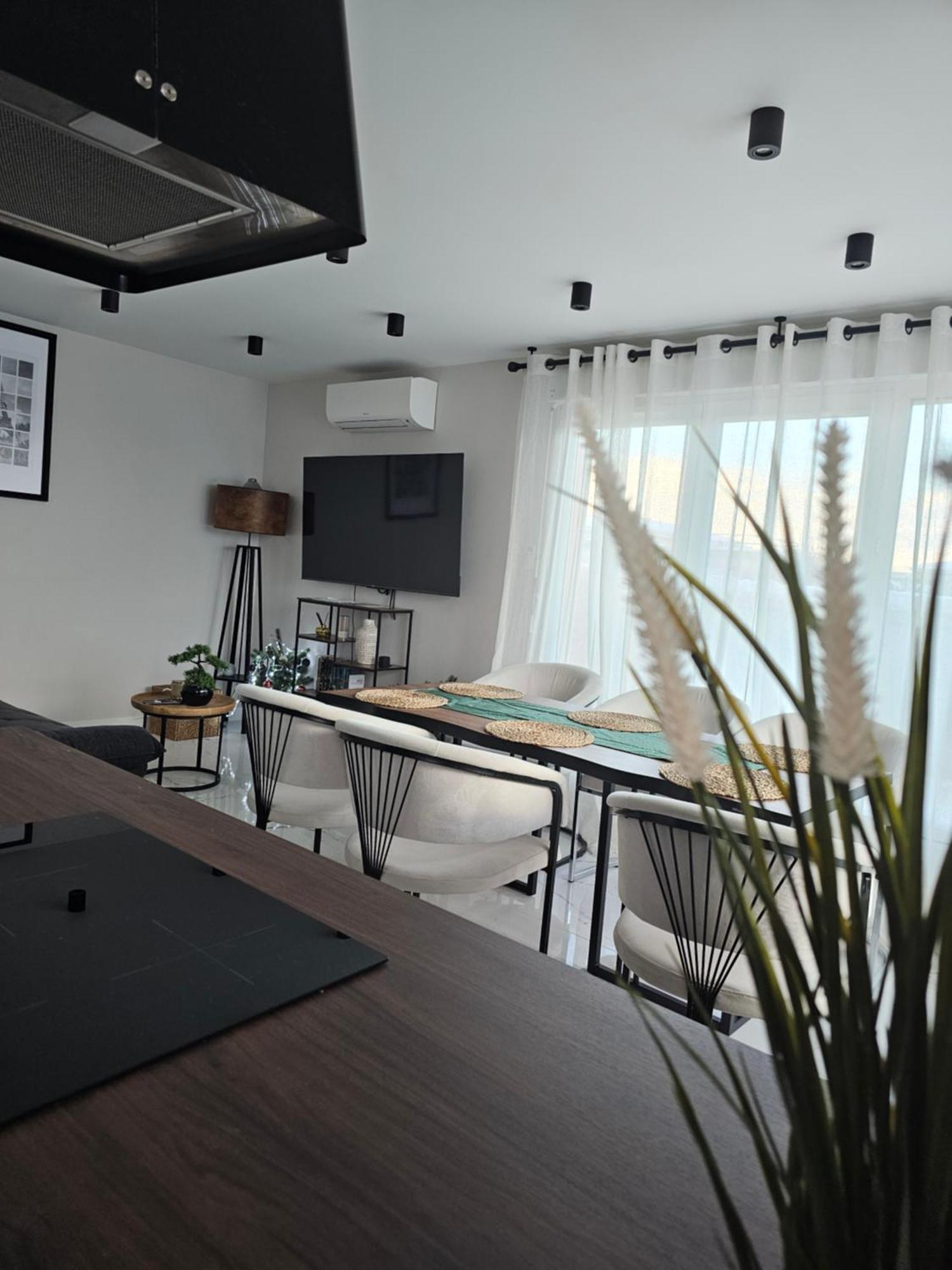 Stylish Rooftop Avec Terrasse A 2Pas De Disney Paris 몽테브랭 외부 사진